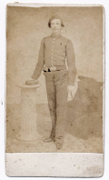 CDV OF UNIDENTIFIED CONFEDERATE SOLDIER