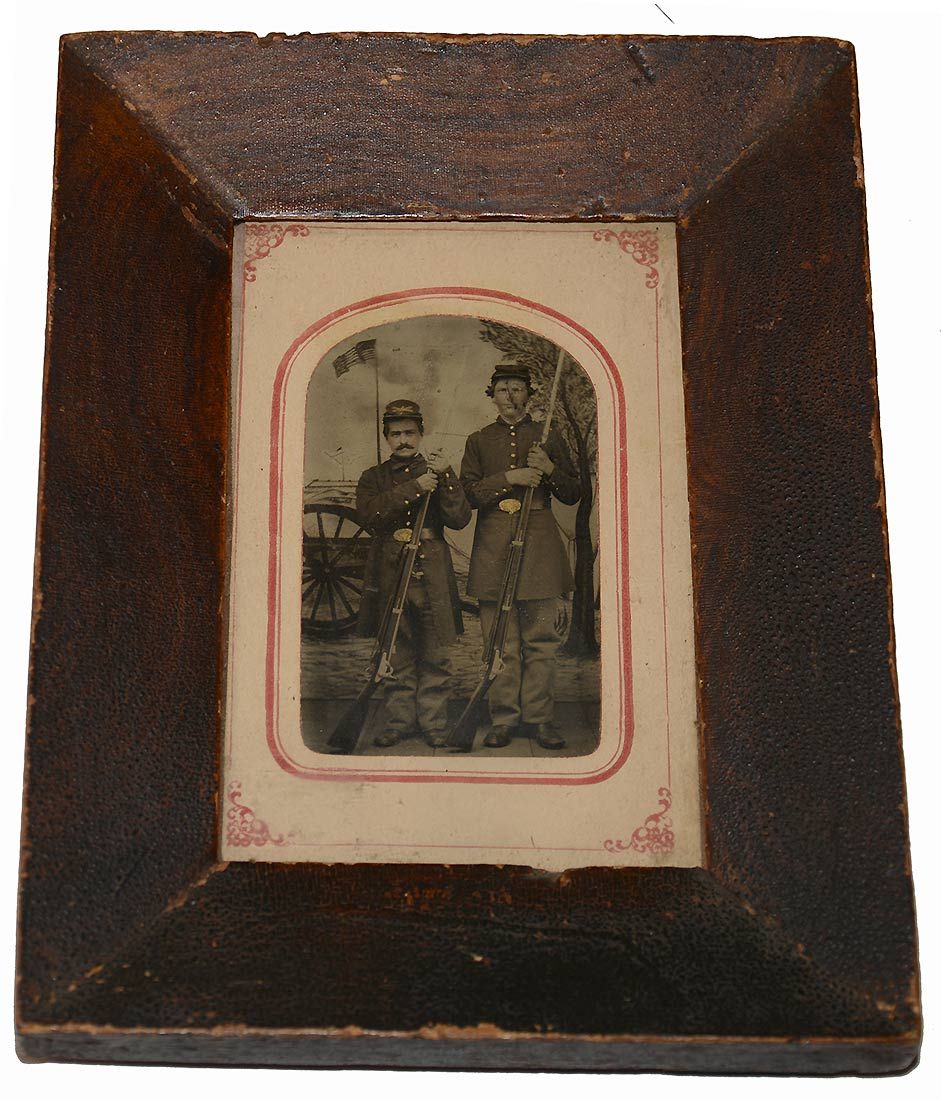 PUBLISHED TINTYPE OF TWO ARMED UNION SOLDIERS FROM THE COLLECTION OF THE LATE DEAN S. THOMAS