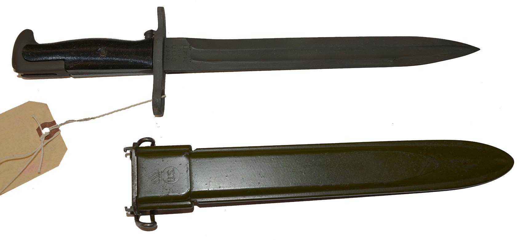 US WORLD WAR TWO M-1 BAYONET AND SCABBARD