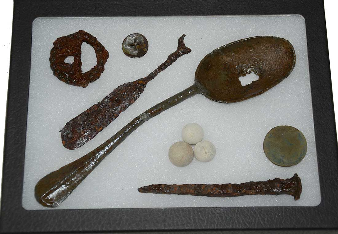 REVOLUTIONARY WAR RELIC GROUP FROM VERPLANCK, NEW YORK — Horse Soldier