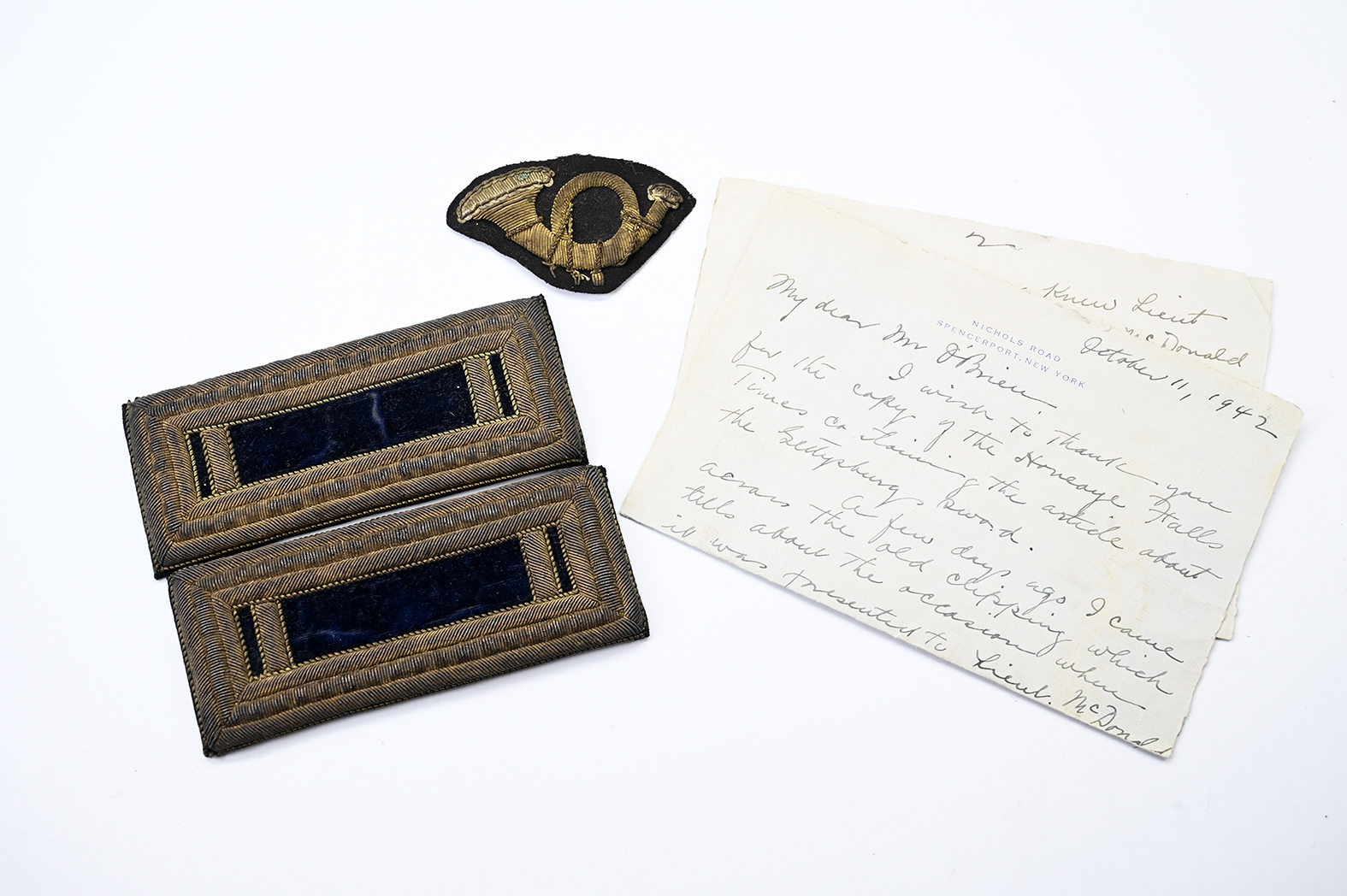 TRIPLE-BORDER SHOULDER STRAPS AND HAT INSIGNIA OF LT. A.D. JOHN McDONALD, 108th NEW YORK: LOST HIS LEFT ARM AT GETTYSBURG