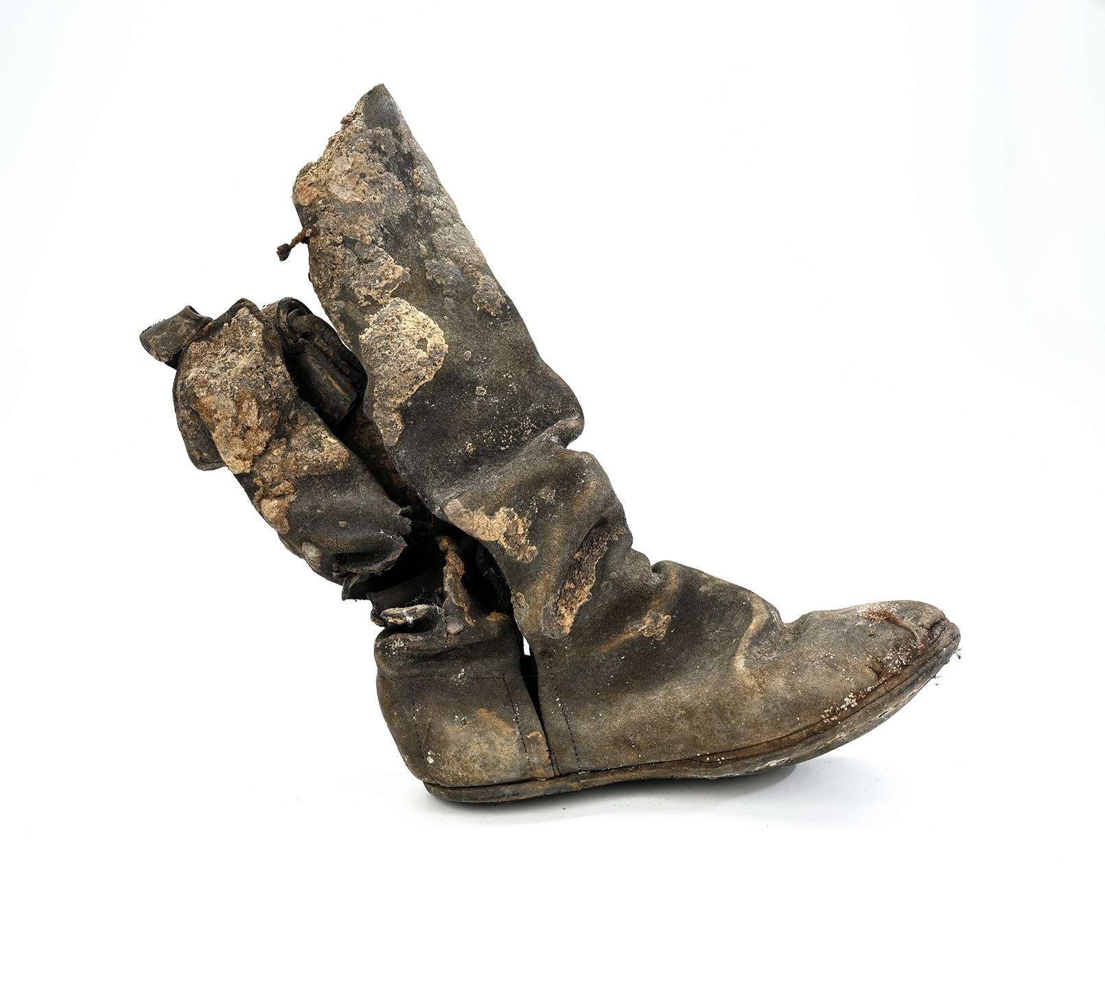 EXCAVATED CIVIL WAR/ INDIAN WAR CAVALRY BOOT: FORT PEMBINA 