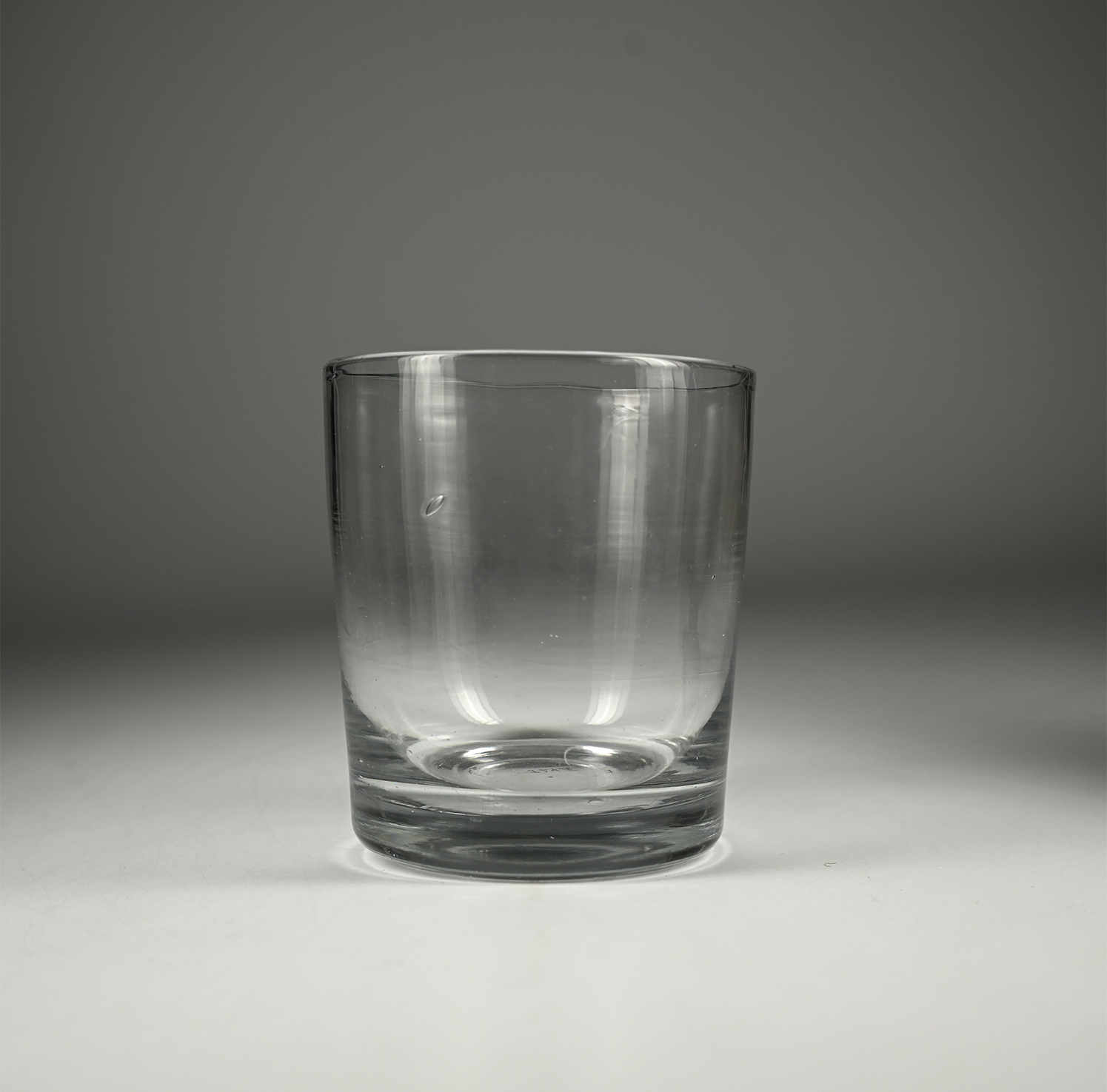 C1810-1840 AMERICAN OR ENGLISH BLOWN TUMBLER