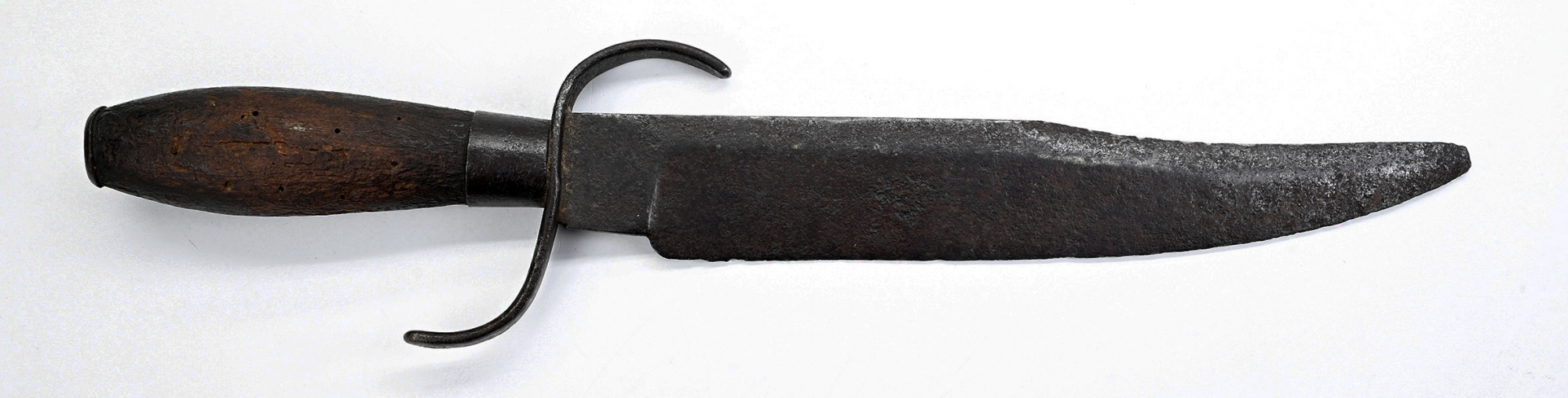 IRON-MOUNTED BOWIE