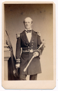 NICE THREE-QUARTER STANDING VIEW OF A US NAVY COMMANDER