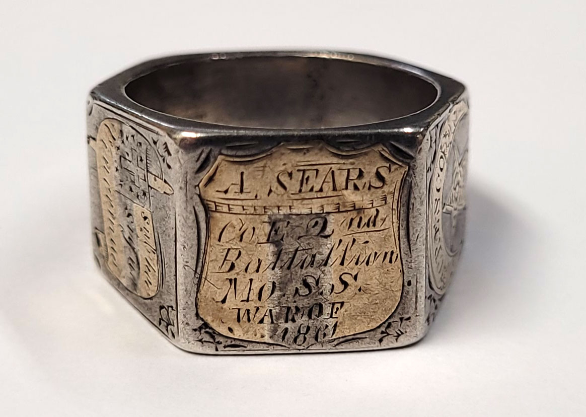 CONFEDERATE SILVER AND GOLD INLAID IDENTIFICATION RING WITH PATRIOTIC AND RELIGIOUS MOTIFS AND CONFEDERATE FLAG OF AUGUSTUS SEARS CO. E 2nd BATTALION MISSOURI SHARPSHOOTERS Horse Soldier