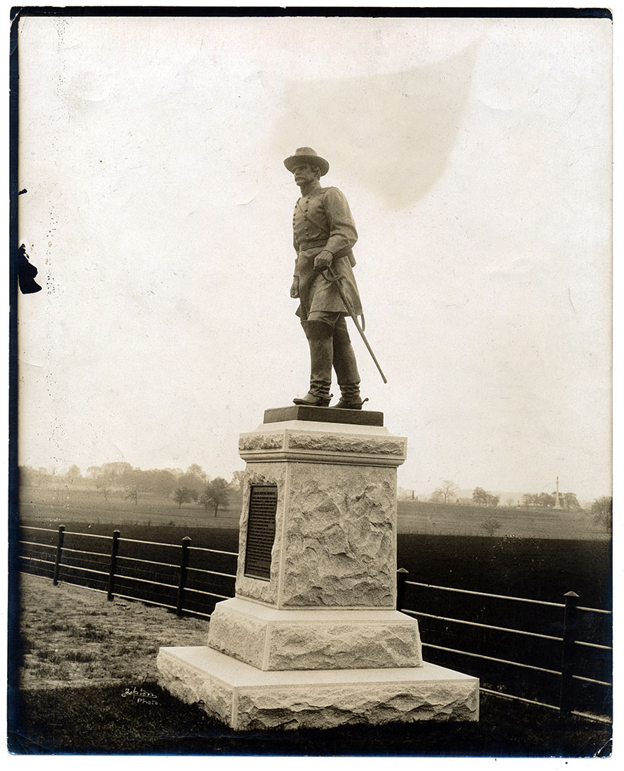 TIPTON GETTYSBURG PHOTO – GENERAL HUMPHRIES MONUMENT 