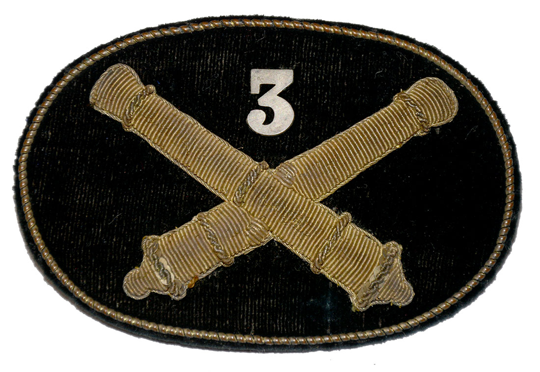 MINT CONDITION 3rd ARTILLERY OFFICER’S HAT BADGE