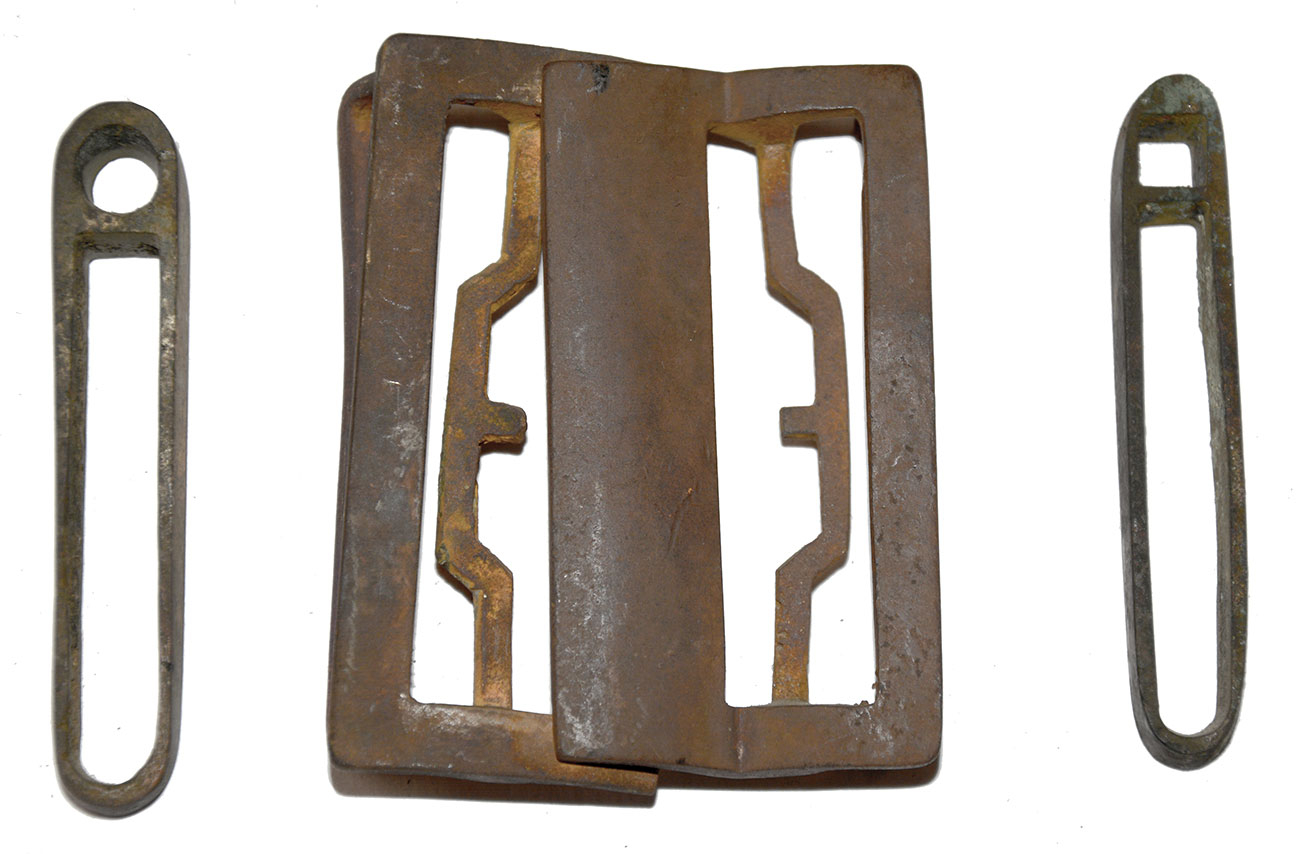 EAST WOODS ANTIETAM RECOVERED M1855 RIFLEMAN’S BELT BUCKLE AND LOOPS