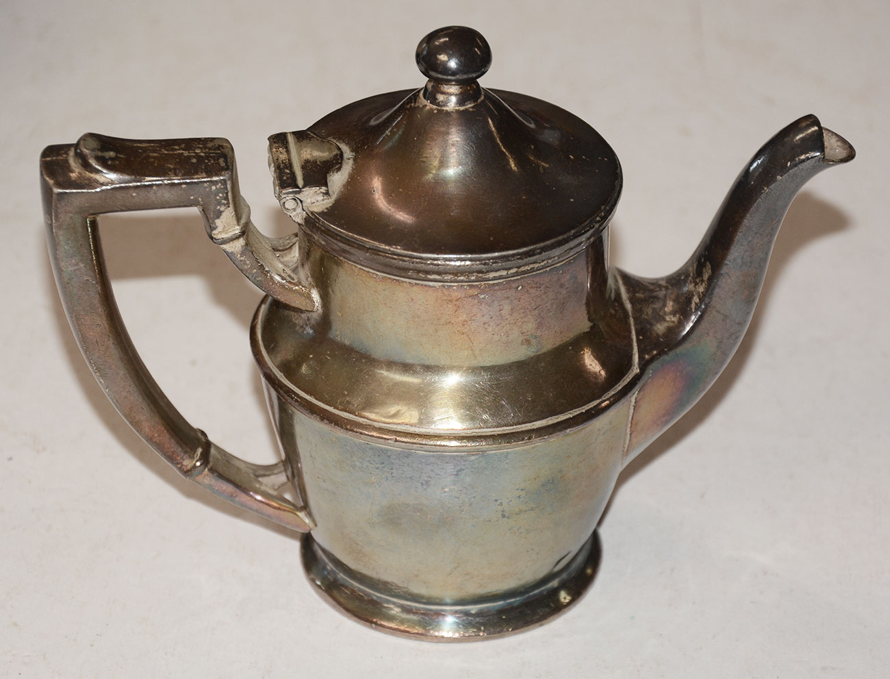 SILVER PLATE TEAPOT FROM LOUISVILLE & NASHVILLE RAILROAD