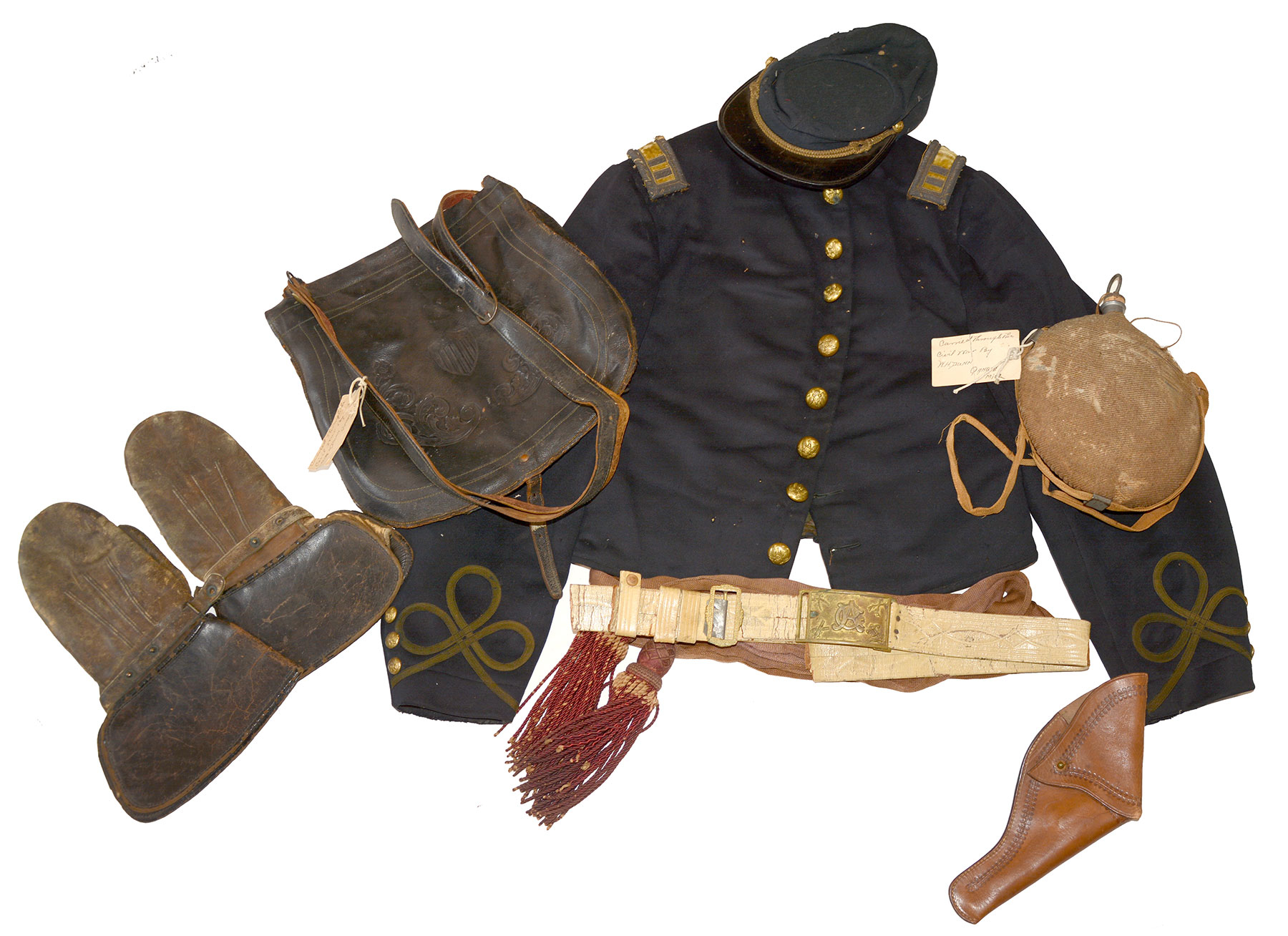 AN ASSEMBLAGE BOTH WAR AND POST WAR OF A GETTYSBURG  