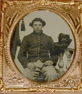 STRIKING 1/6 PLATE TINTYPE – YOUNG US CAVALRYMAN 