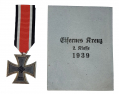 WORLD WAR 2 IRON CROSS WITH RIBBON AND ENVELOPE