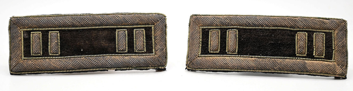 STAFF CAPTAIN’S SHOULDER STRAPS 