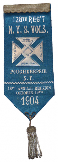 VERY NICE 128th NEW YORK REUNION BADGE – 18th ANNUAL, 1904
