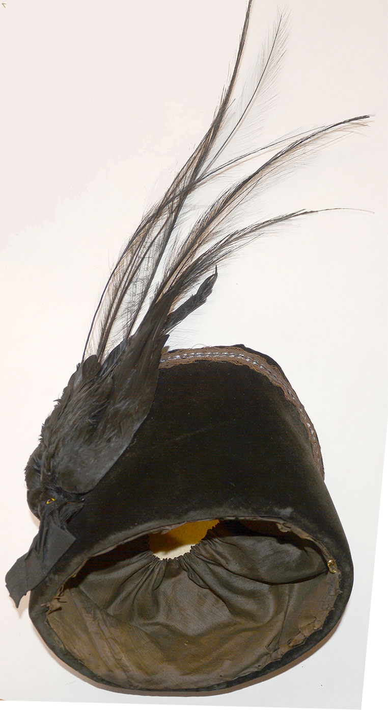 C.1910-1915 WOMAN’S BLACK SILK VELVET TOQUE WITH BLACK BIRD
