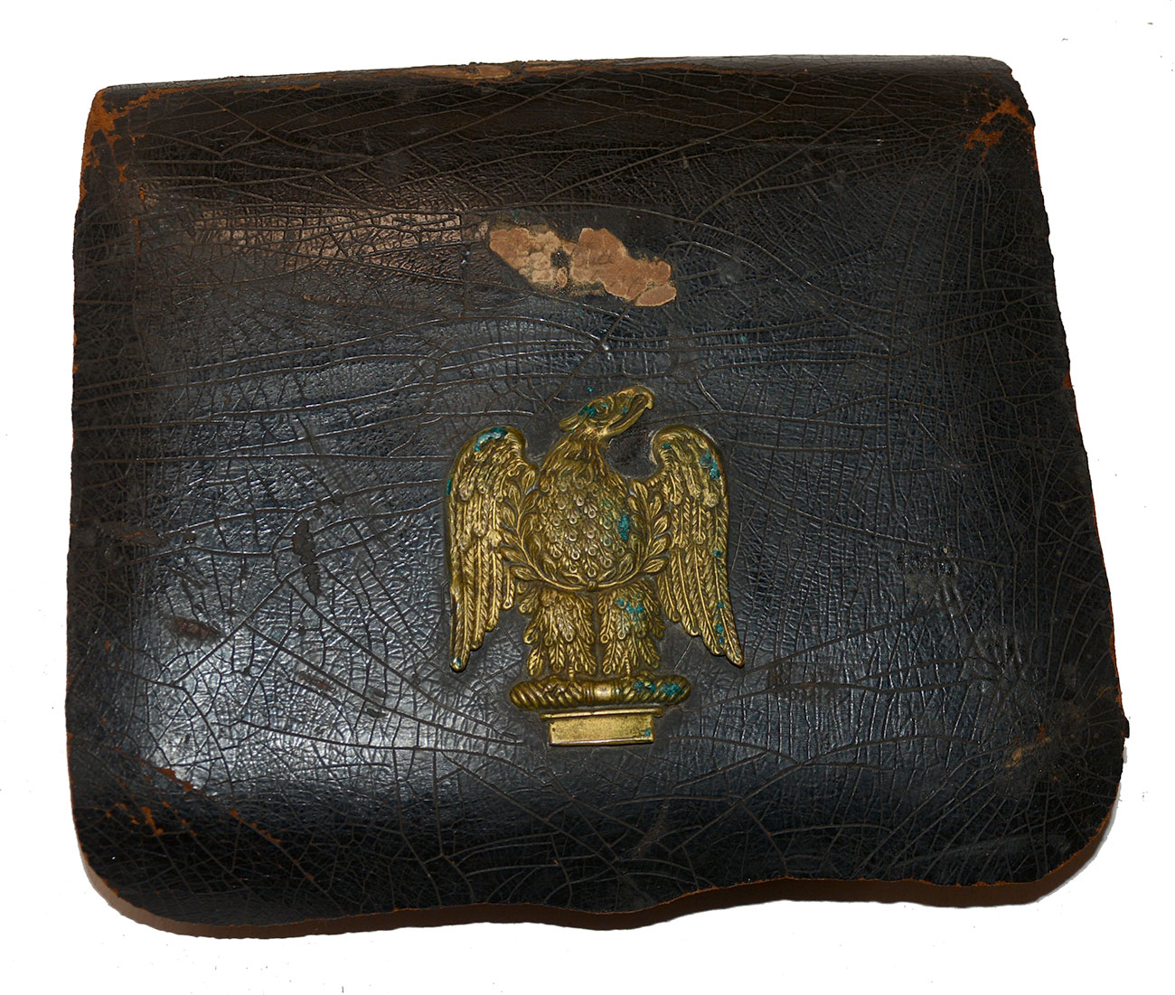 1839 PATTERN CARTRIDGE BOX WITH DRAGOON EAGLE PLATE: POSSIBLE CONFEDERATE WAR SOUVENIR BROUGHT HOME BY BVT. BRIG. GEN. W.H. NOBLE 17th CT.