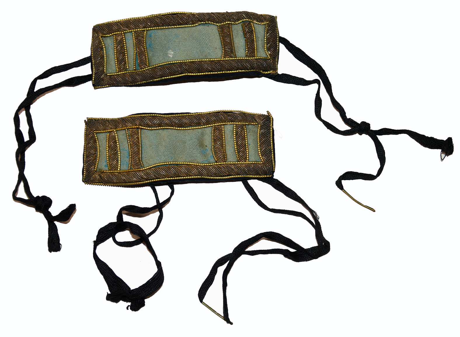 INFANTRY CAPTAIN SHOULDER STRAPS