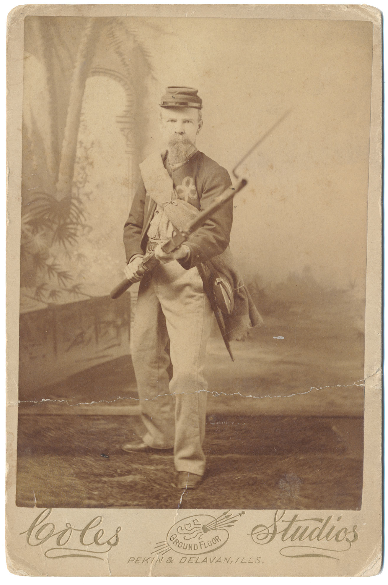 UNIFORMED AND ARMED 8th MISSOURI “AMERICAN ZOUAVES” VETERAN WILLIAM H. BATES