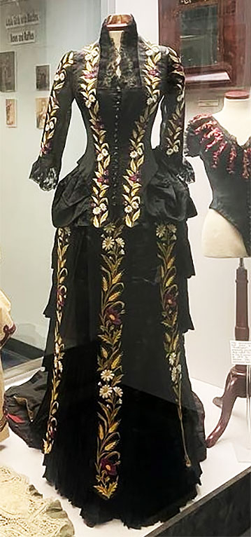 SPECTACULAR THREE PIECE BLACK SILK SATIN ENSEMBLE