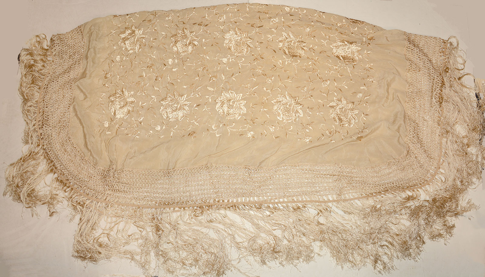 LARGE EMBROIDERED IVORY SILK PIANO SHAWL