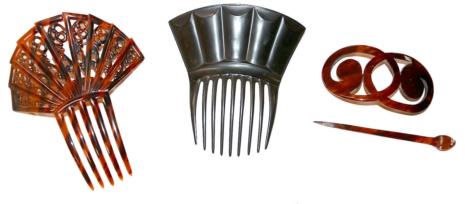 THREE LATE 19TH CENTURY HAIR COMBS
