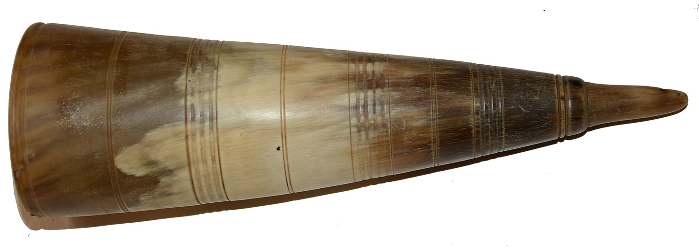 REVOLUTIONARY WAR PERIOD COLONIAL TURNED HORN DRINKING VESSEL