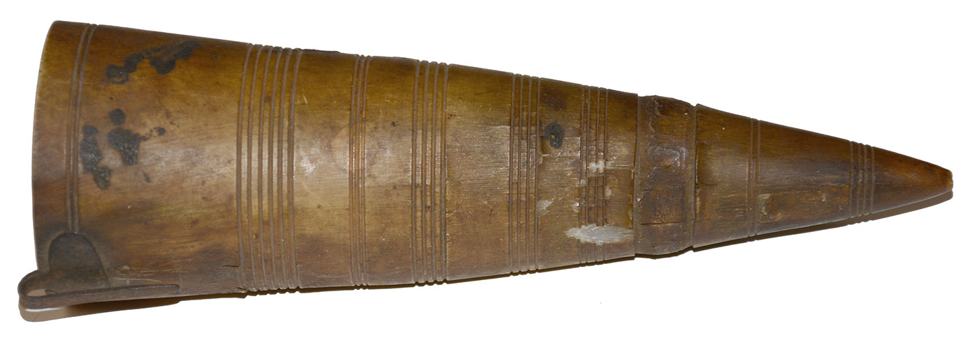 REVOLUTIONARY WAR PERIOD COLONIAL WOOD DRINKING HORN