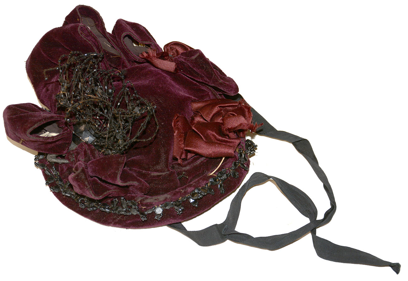 C1870S-1880S DARK BURGUNDY VELVET FANCHON HAT