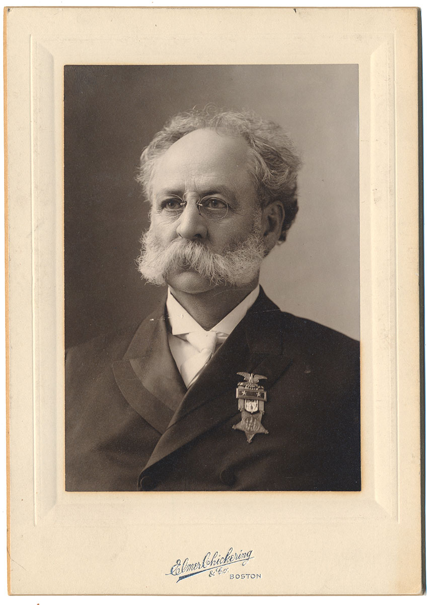 1904 CABINET CARD PHOTO OF WILMON BLACKMAR – MOH RECIPIENT 