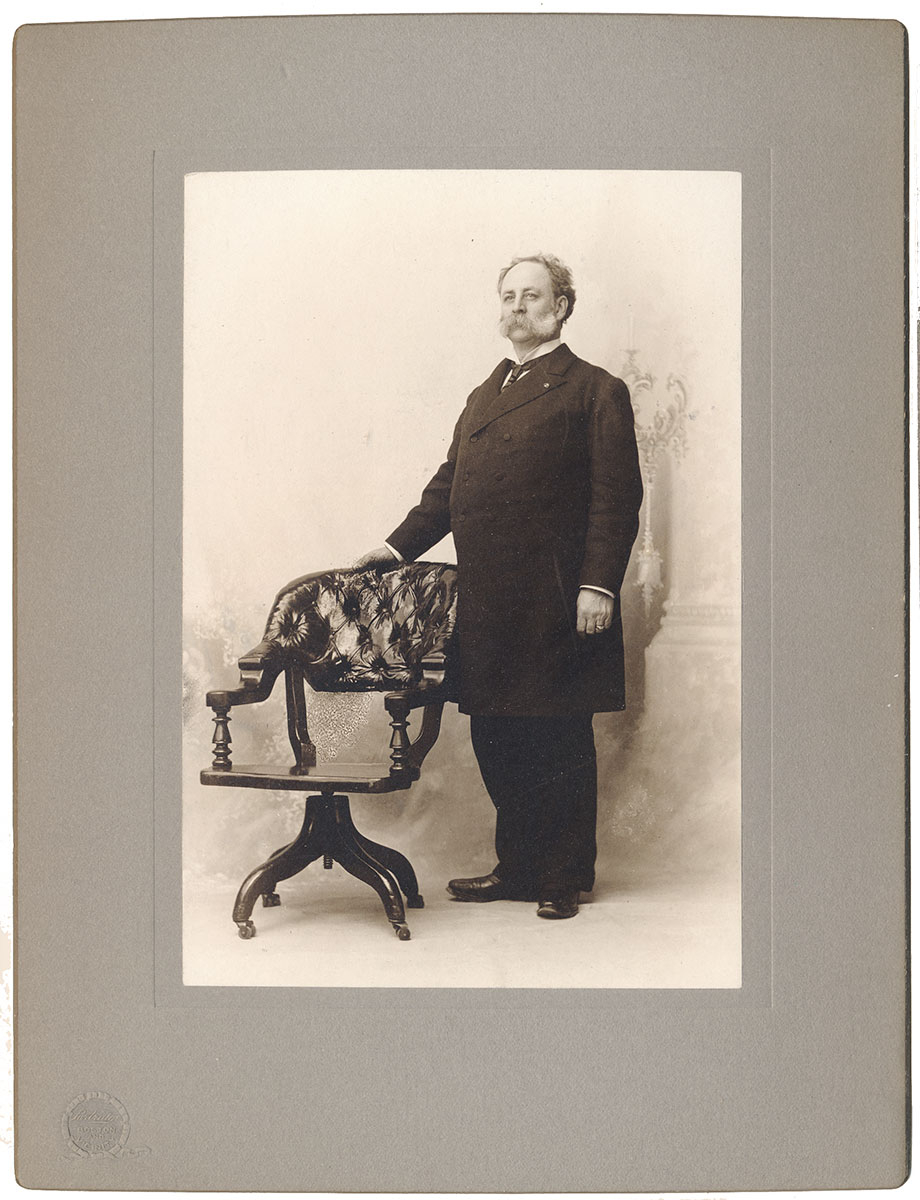 1893 CABINET CARD PHOTO OF CAPTAIN BLACKMAR WITH GRANT’S APPOMATTOX CHAIR