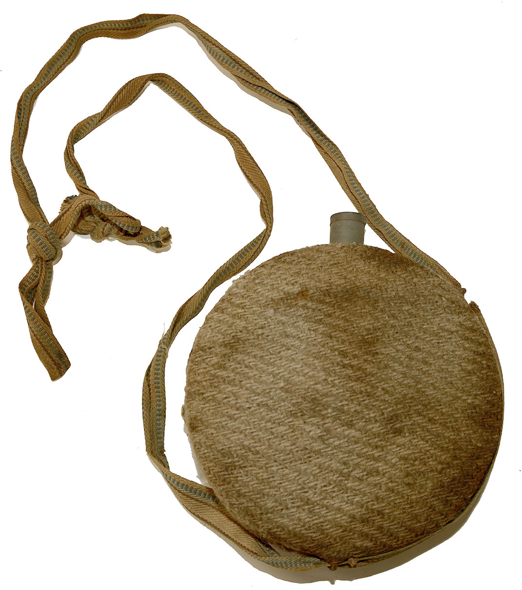 CONFEDERATE TIN DRUM CANTEEN WITH ORIGINAL COVER AND STRAP