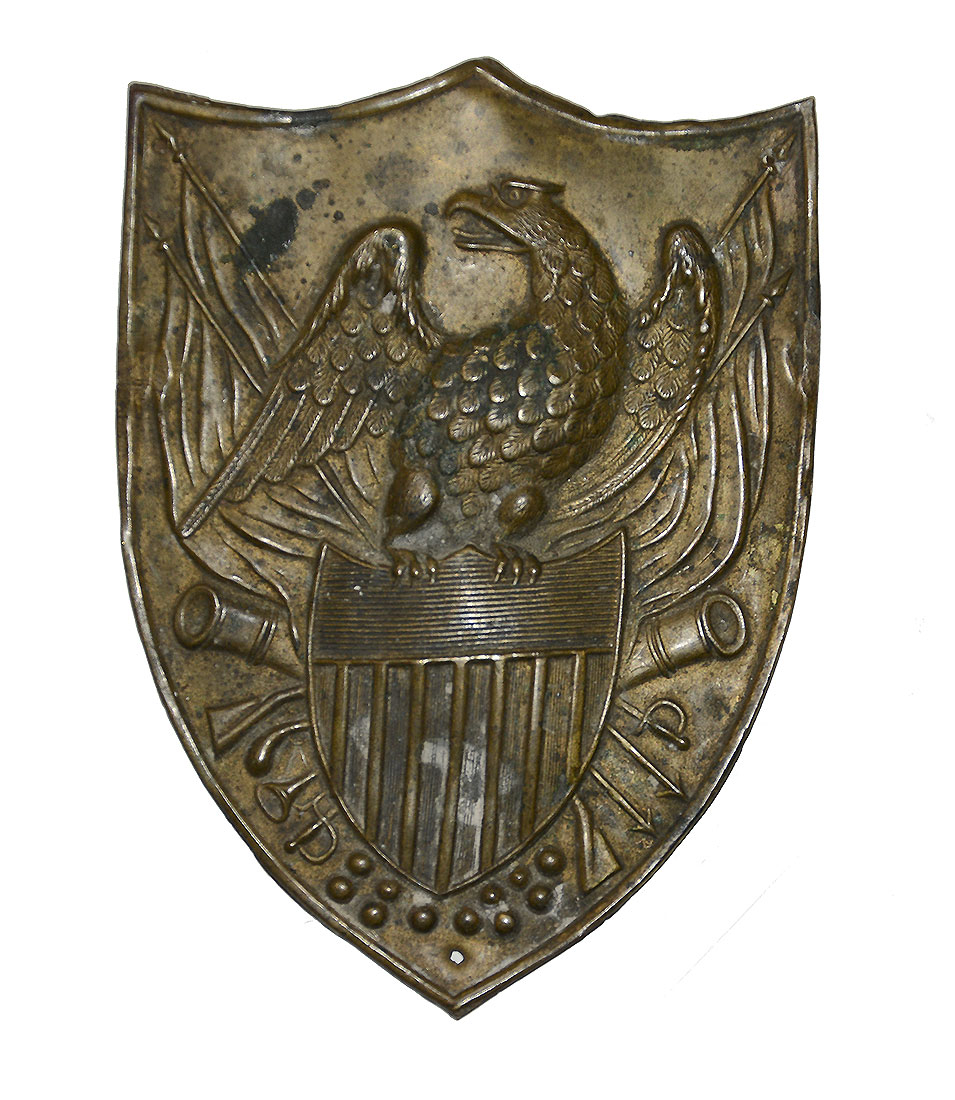 SHIELD SHAPED US VOLUNTEER MILITIA CAP PLATE CA. 1820-1835