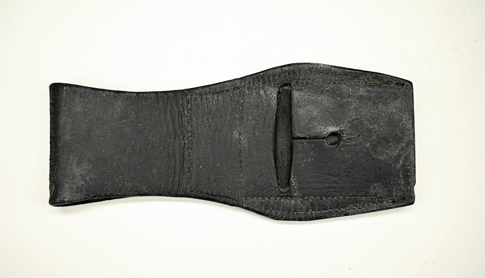 CIVIL WAR BRIDLE LEATHER BELT FROG