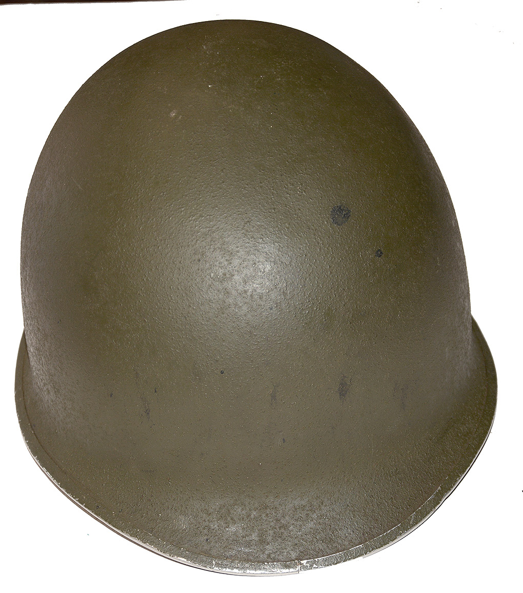 US WW2 M1 HELMET MADE IN 1942, COMPLETE WITH LINER AND PARTIAL SOLDIER SERIAL NUMBER