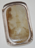 GETTYSBURG SOUVENIR GLASS PAPERWEIGHT WITH PHOTO OF SOLDIER’S MONUMENT IN NATIONAL CEMETERY