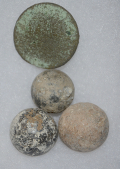 1775 BATTLE OF GREAT FALLS -- MUSKET BALLS AND BUTTON