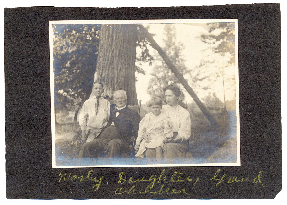 1907 MOSBY FAMILY PHOTO ALBUM PAGE WITH PHOTO SHOWING MOSBY, DAUGHTER AND GRANDCHILDREN