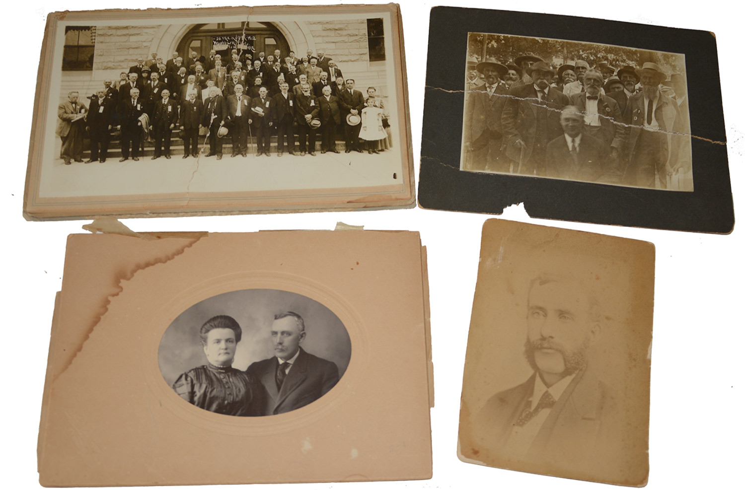 20TH MAINE REGIMENT 1912 REUNION PHOTOGRAPH, WITH A CONFEDERATE VETERANS' GROUP AND TWO MAINE PORTRAITS