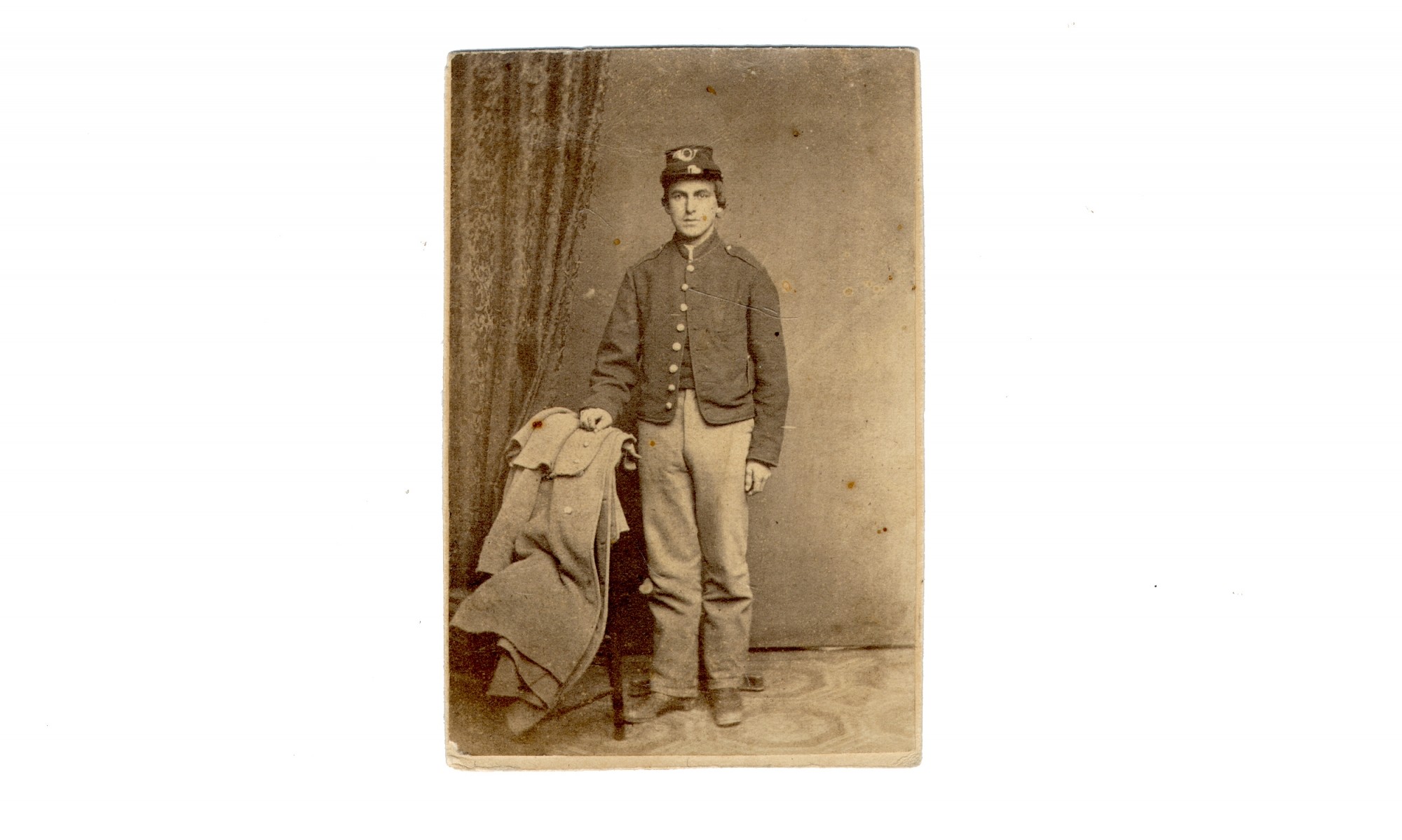ID’D CDV OF PVT. JOHN E. GILMAN, 12TH MASSACHUSETTS INFANTRY WOUNDED IN ACTION AT GETTYSBURG