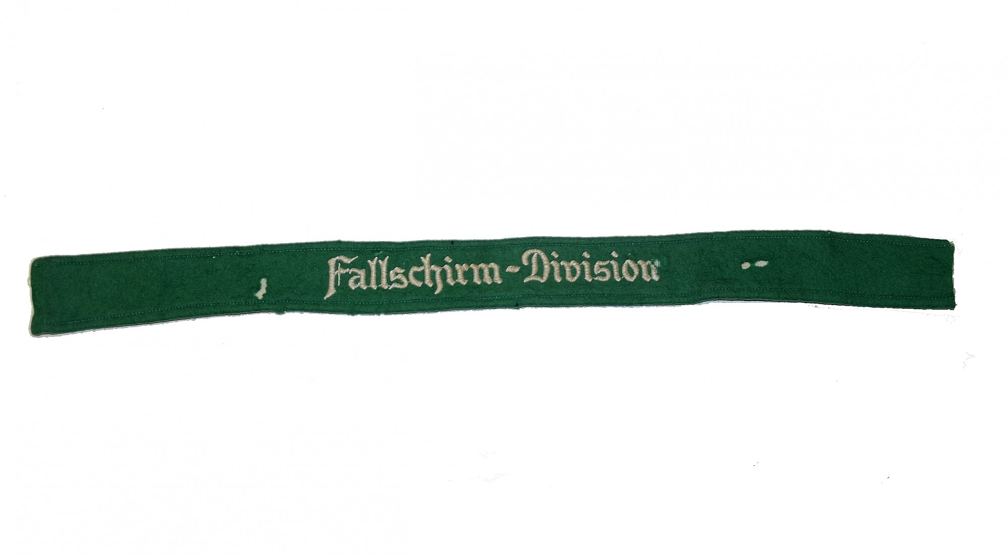 WWII “FALLSCHIRM – DIVISION” CUFF TITLE