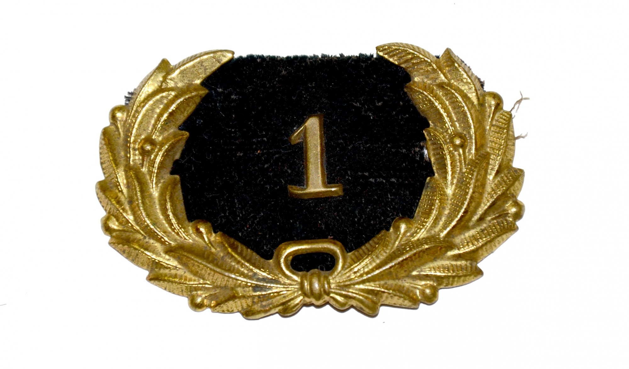 ORIGINAL, REGULATION G.A.R. HAT WREATH INSIGNIA WITH BRASS NUMERAL ‘1’