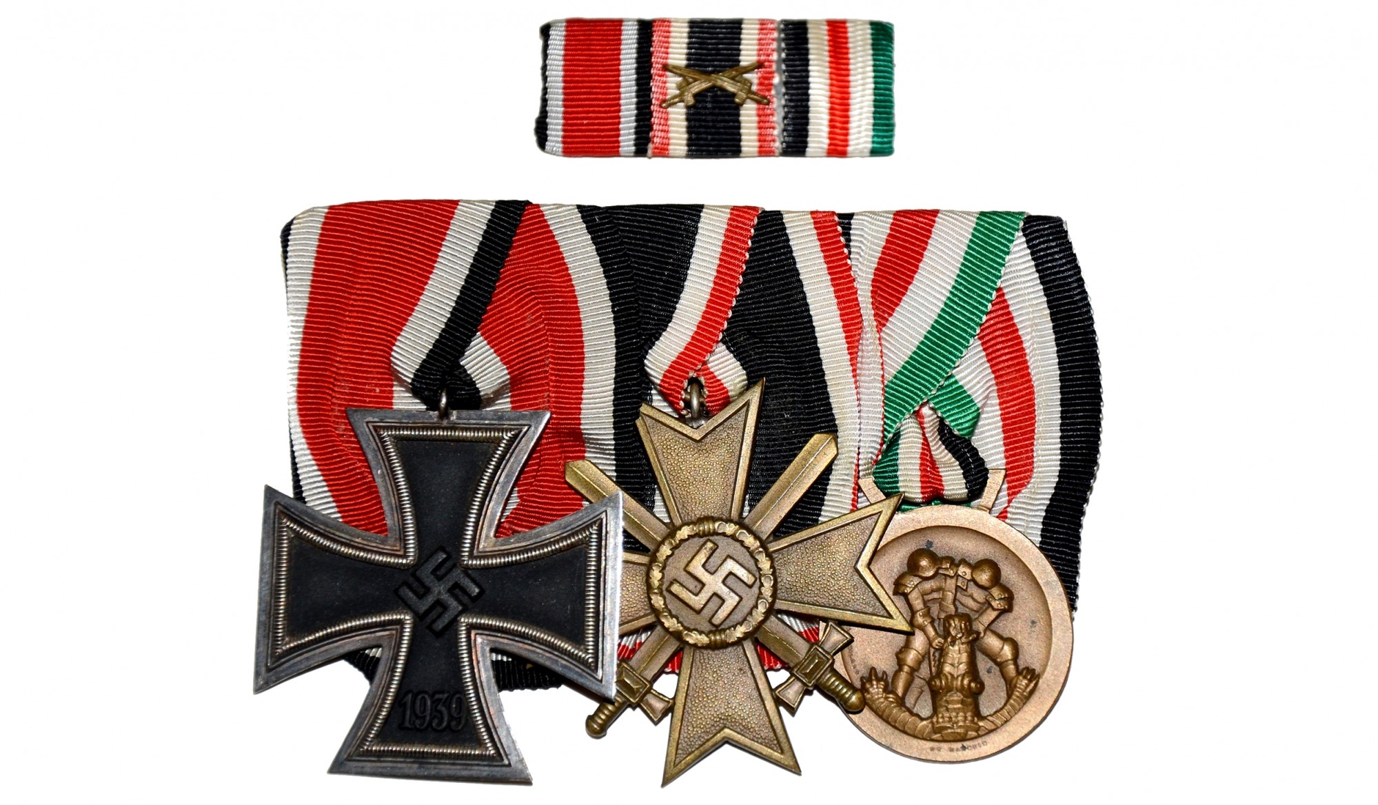 WWII GERMAN AFRIKAKORPS MEDAL GROUP