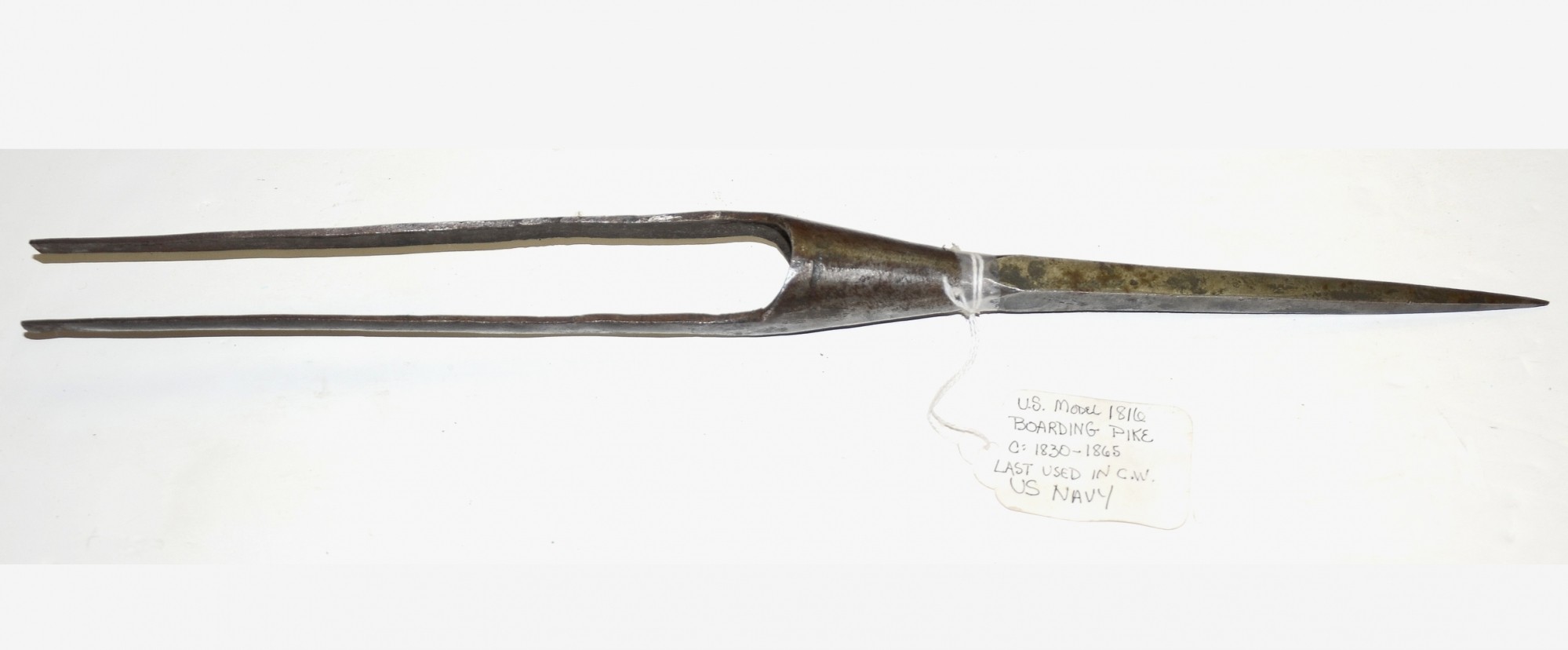 EARLY TO MID-NINETEENTH CENTURY NAVAL BOARDING PIKE