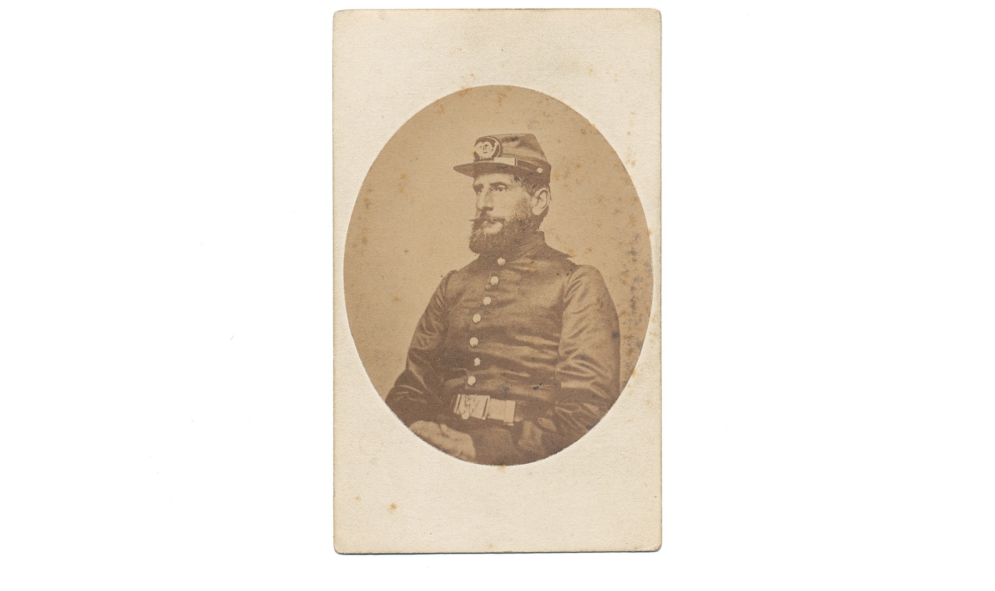CDV SEATED VIEW OF 3 TIMES WOUNDED 18TH MASSACHUSETTS OFFICER